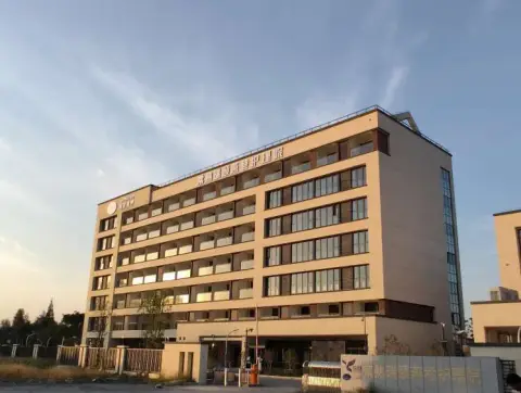 常熟瑞颐燕巷护理院 · 封面