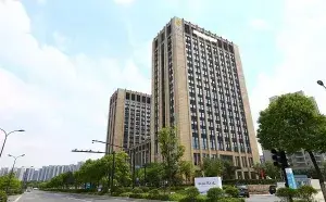 朗和银江国际医养中心 · 封面
