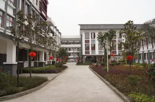 重庆市长寿区但渡镇养老公寓 · 外观