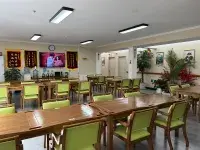北京市海淀区纳兰园老年公寓 · 餐厅