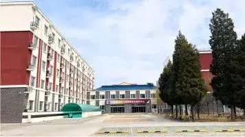 寸草春晖延庆养老院 · 封面