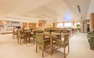 杭州信颐护理院 · 餐厅