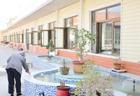 北京市平谷区东高村镇敬老院 · 封面