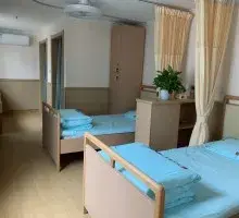 光大百龄帮·龙都颐养中心 · 房间