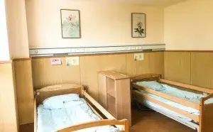光大百龄帮·弹子石街道社区养老服务中心 · 房间