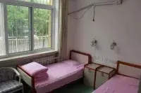 北京市房山区燕山乐老汇养老院 · 房间