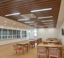 南京瑞芝康健滨江颐养院 · 餐厅