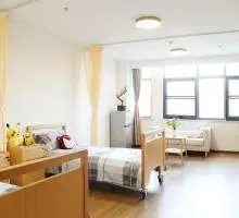 银城康养江心洲颐养中心 · 房间