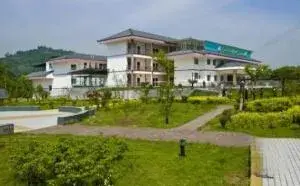 重庆大足区中心敬老院 · 封面